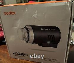 Brand New Godox AD300Pro TTL Kit Witstro All-in-One Outdoor Flash! NEW OPEN BOX