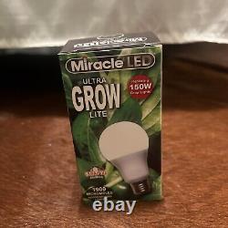 Miracle Grow Lot- Sockets And Bulbs- 12 Bulbs & 6 Sockets ALL BRAND NEW